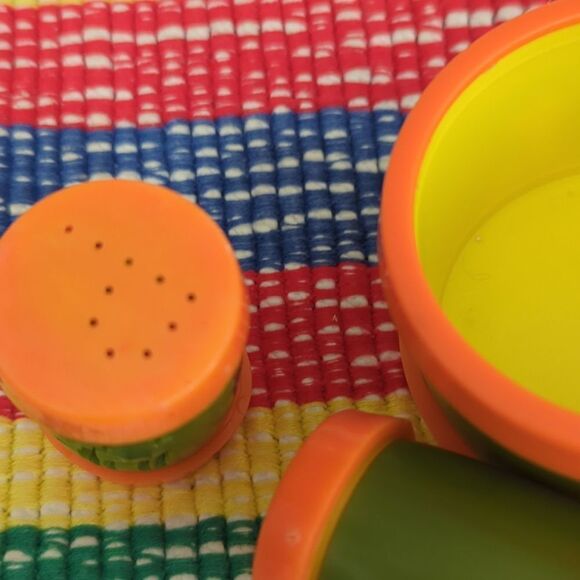 Vintage drum shape native American salt and pepper and container 70s - Picture 8 of 8